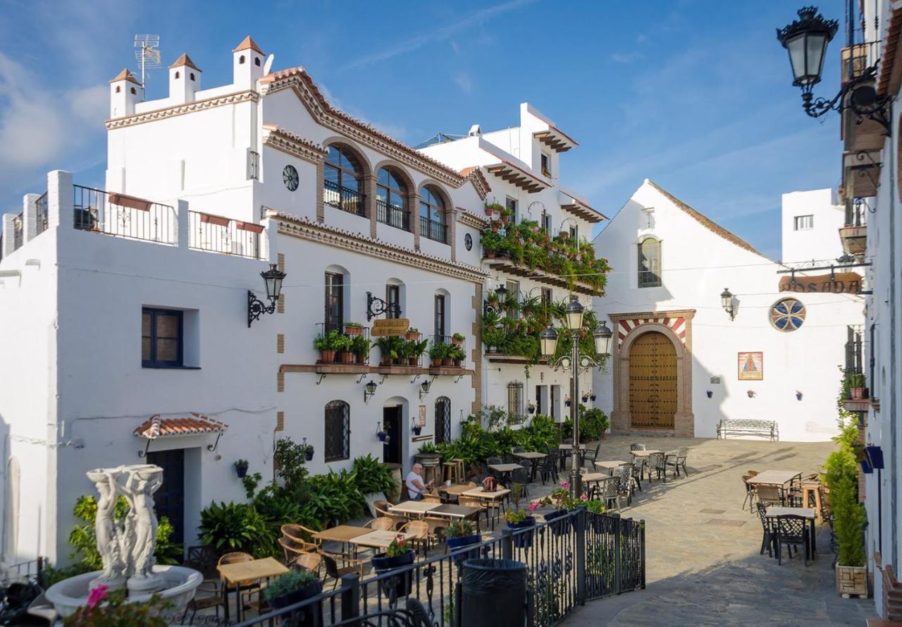 Posada La Plaza Canillas de Albaida Luaran gambar